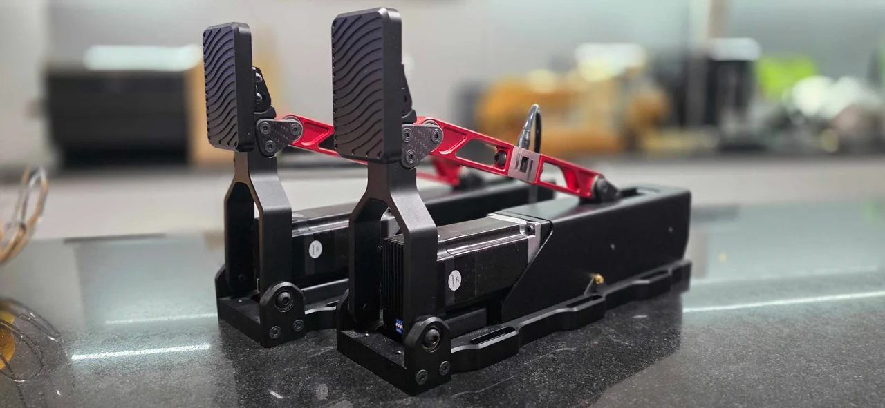 Active Pedal CNC : quand le retour de force descend dans le pédalier