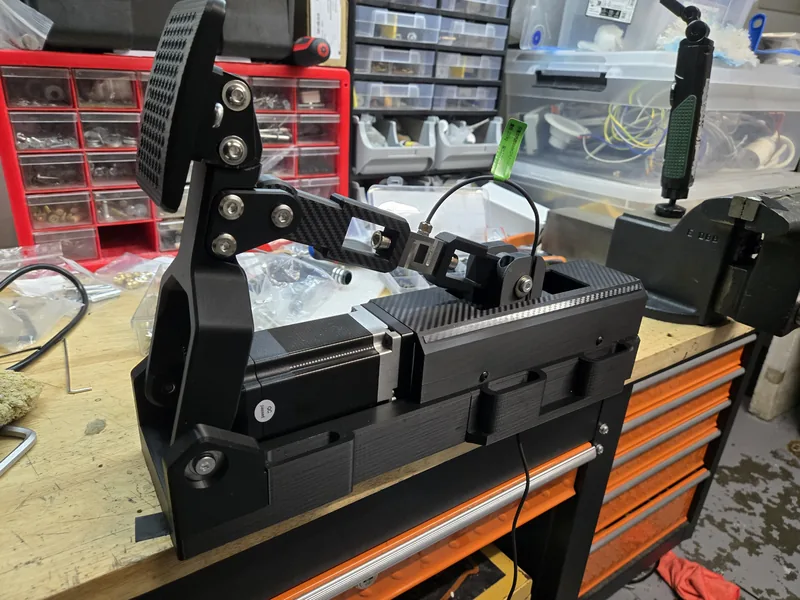Réalisation d'un membre — Active Pedal — style Realistic Simcockpit
